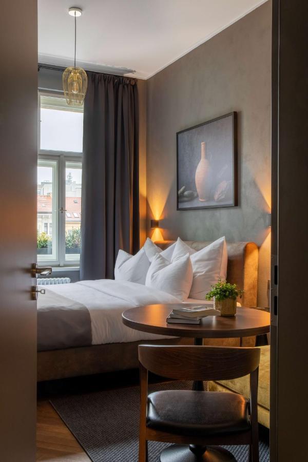 The Viaduct - Suites & More Praha Eksteriør bilde
